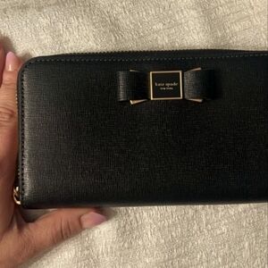 Kate Spade Morgan Bow Embellishment Zip-Around Continental Wallet NWOT